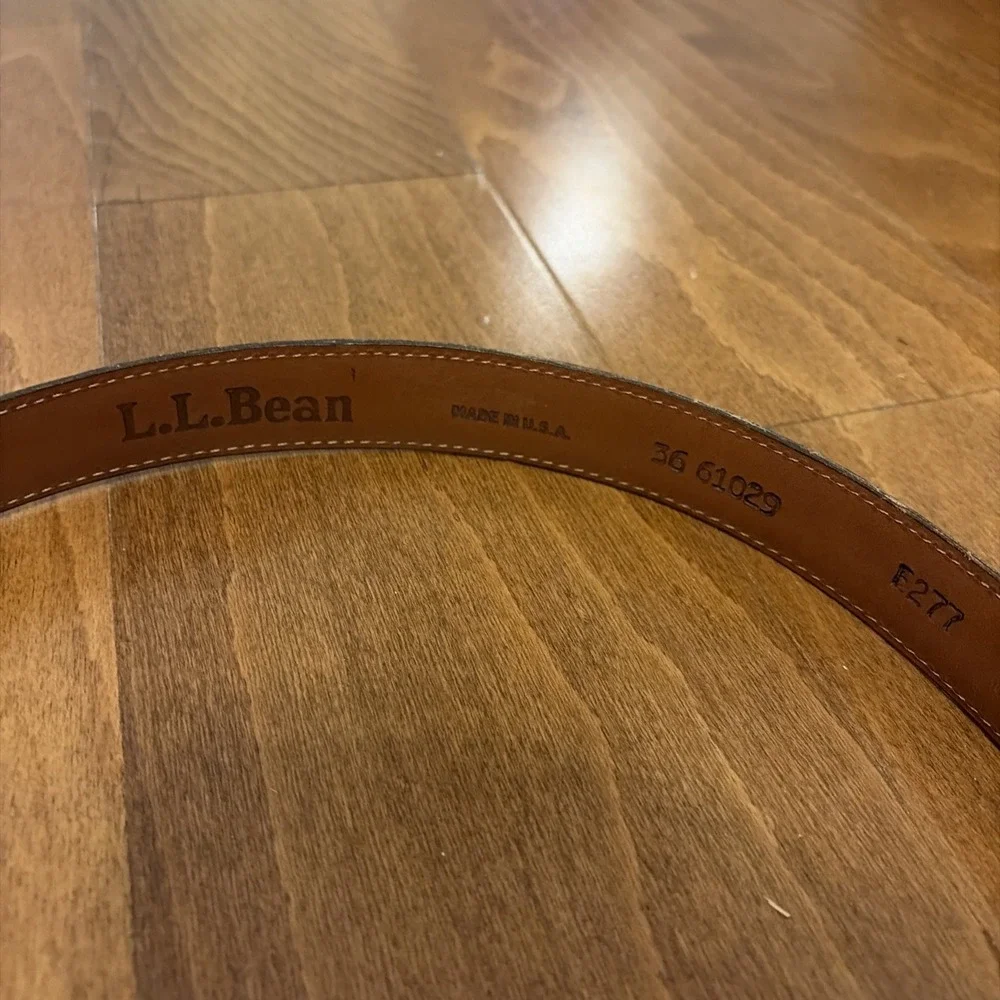Vintage LL Bean Brown Leather Belt Mens 36 Brass Buckle Made In USA 61029 F277